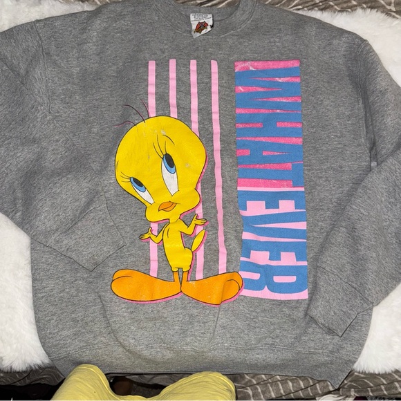 90s Vintage Looney Tunes Sweater - Picture 2 of 8